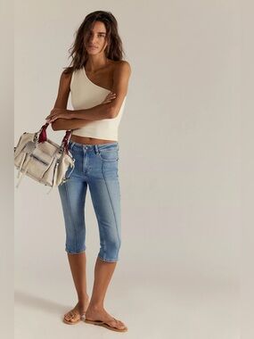 We The Free Dusk To Dawn Capri Jeans